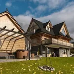 Widokowka Villa *